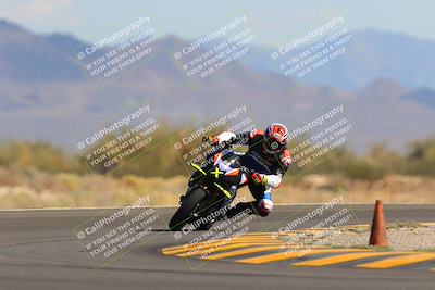 media/Oct-09-2022-SoCal Trackdays (Sun) [[95640aeeb6]]/Turn 15 (150pm)/